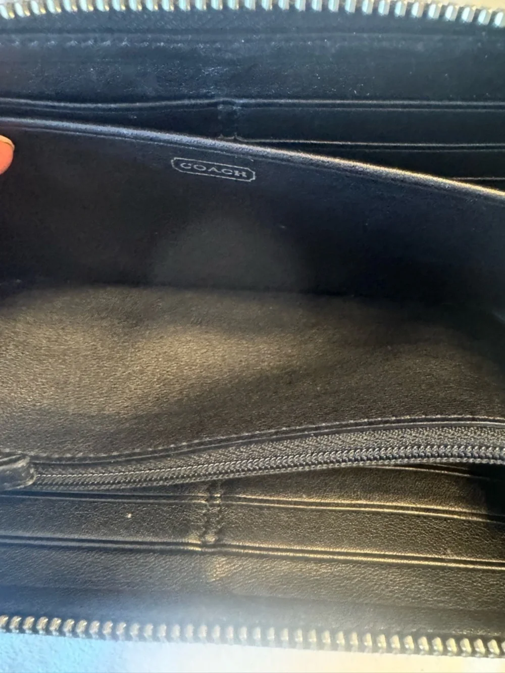 Vintage! Coach Chelsea Black Leather Zip Around Accordion Wallet